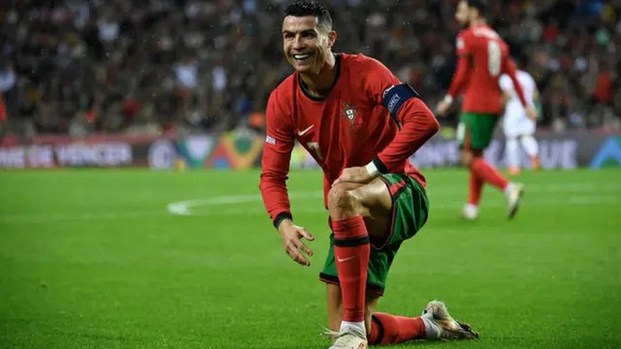 Cetak Gol ke Gawang Portugal, Rasmus Hojlund Lakukan Selebrasi Siu di Depan Cristiano Ronaldo: Niatnya Mengejek Nih?