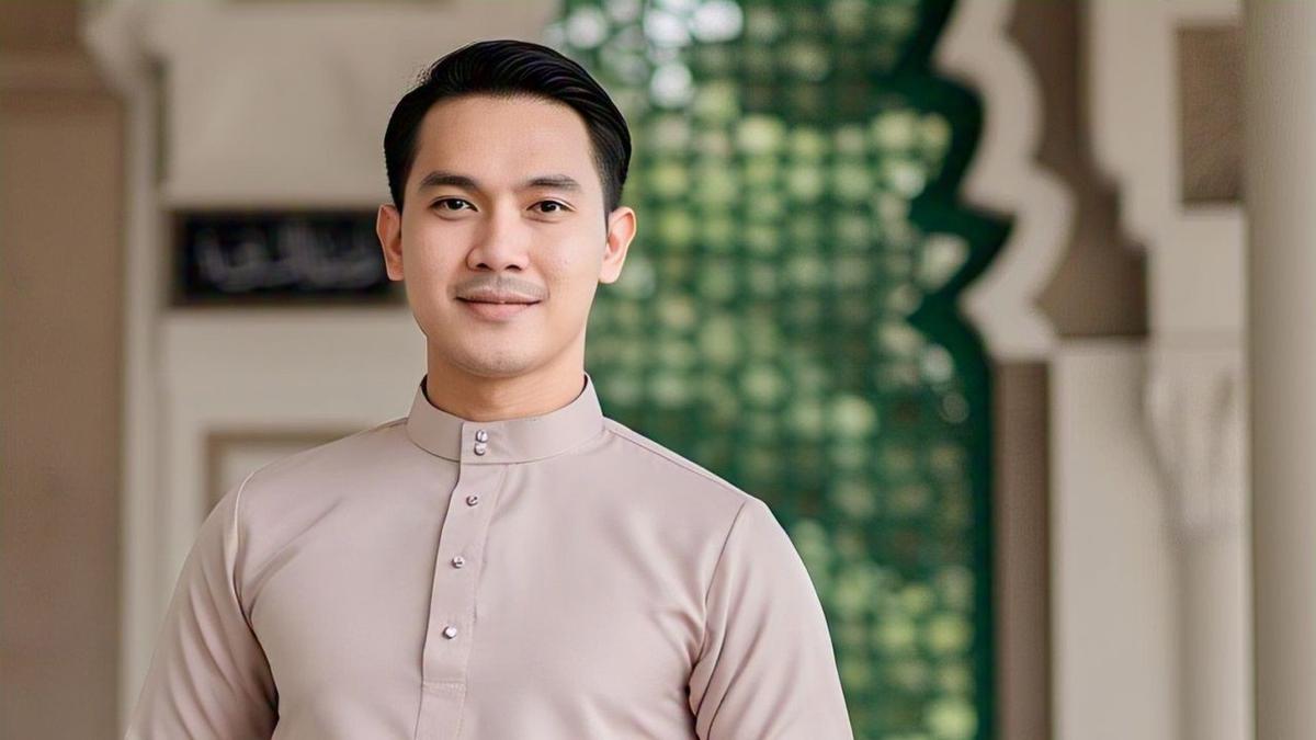 10 Outfit Bukber Pria Keren &amp; Stylish untuk Ramadan, Tampil Kece Tanpa Ribet
