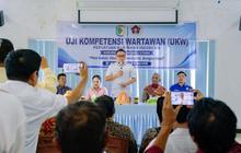 Kolaborasi Pemkab Morut dan PWI Sulteng Tingkatkan Kompetensi Wartawan Melalui UKW