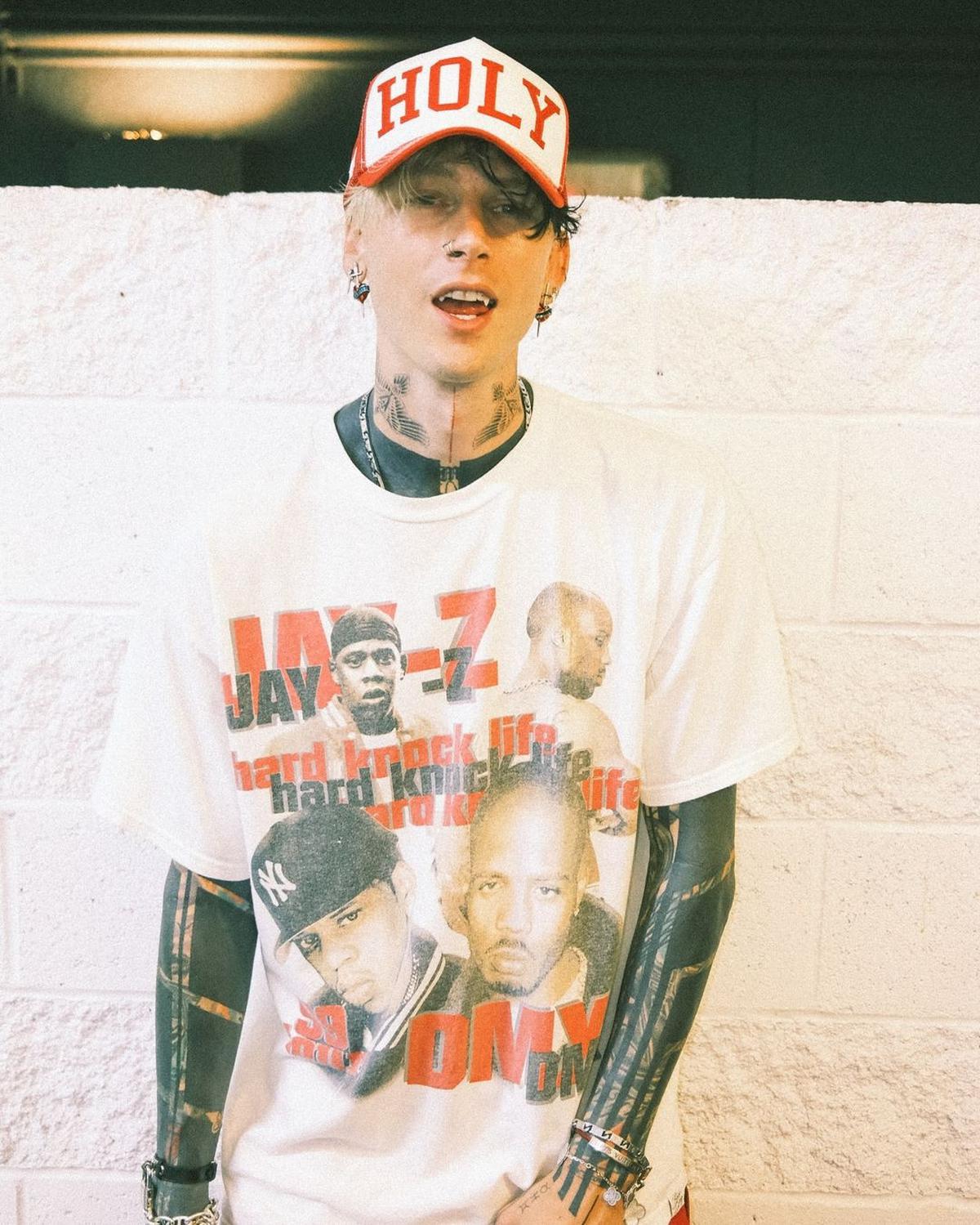 Profil Machine Gun Kelly, Kekasih Megan Fox yang Kontroversial