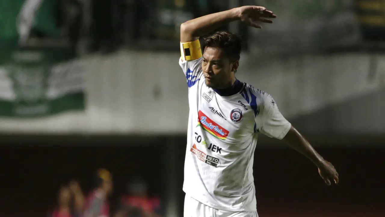 Bek Arema FC, Hamka Hamzah