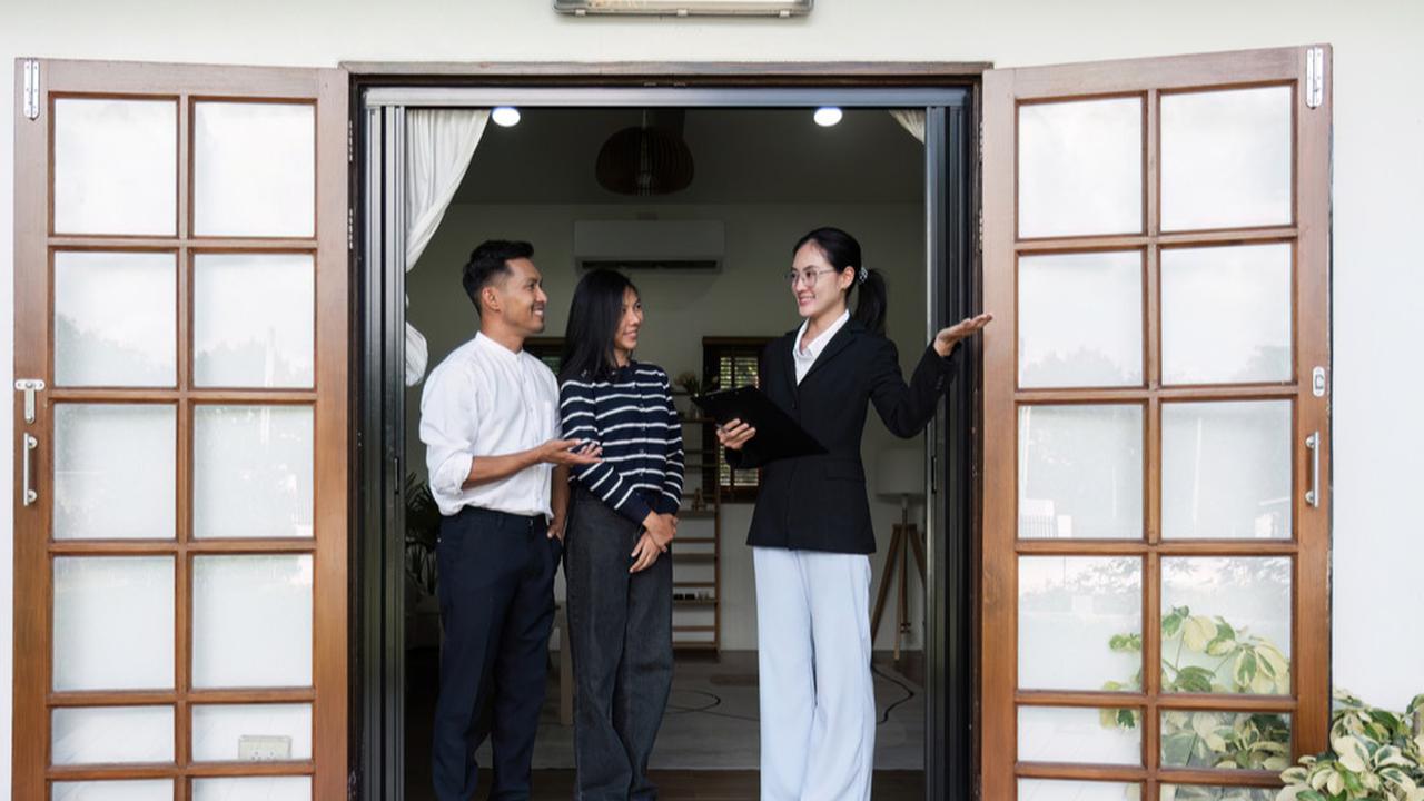 Mending Beli Mobil atau Rumah Dulu Sih? Begini Pertimbangan dan Strategi Mewujudkan Keduanya