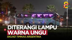 Berita video detik-detik skuad timnas Argentina menginjakkan kaki di Indonesia pada Jumat (16/6/2023) malam hari WIB.