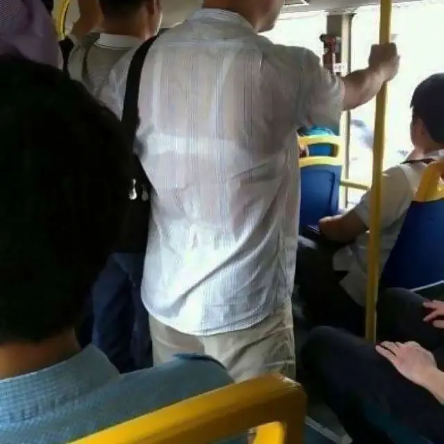 kejadian absurd di bus