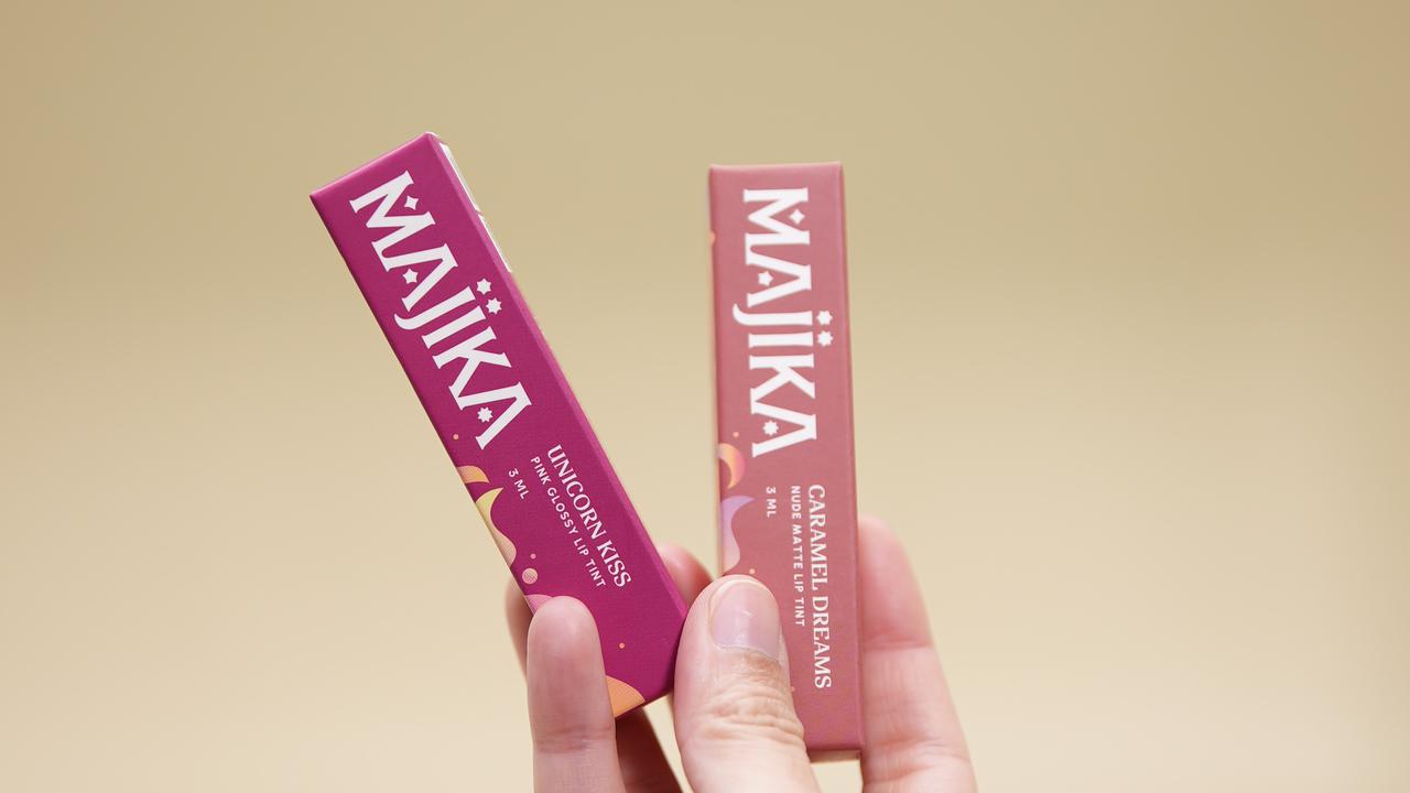 Gaya Bibir Natural untuk Musim Liburan, Intip Rahasia Soft Ombre Lips ala MAJIKA