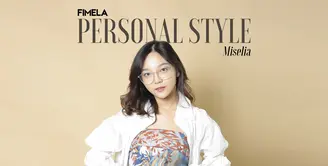 Gaya busana Miselia sangat menginspirasi banyak kaum muda dengan gaya sreet stylenya.