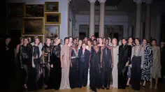 Debut Maria Grazia Chiuri di FENDI Couture, Angkat Sensualitas Lewat Siluet Mengalir