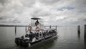 Perahu Migran Terbakar di Selat Inggris, 150 Orang Selamat