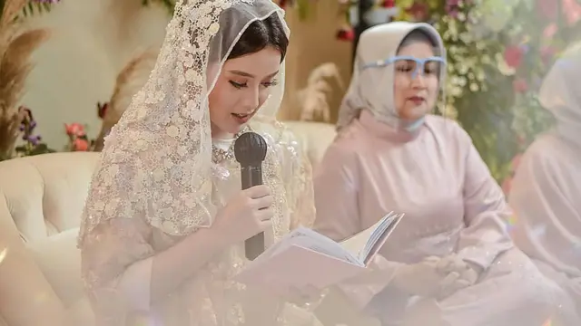 7 Momen Pengajian dan Siraman Rosiana Dewi Jelang Menikah, Penuh Kebahagiaan