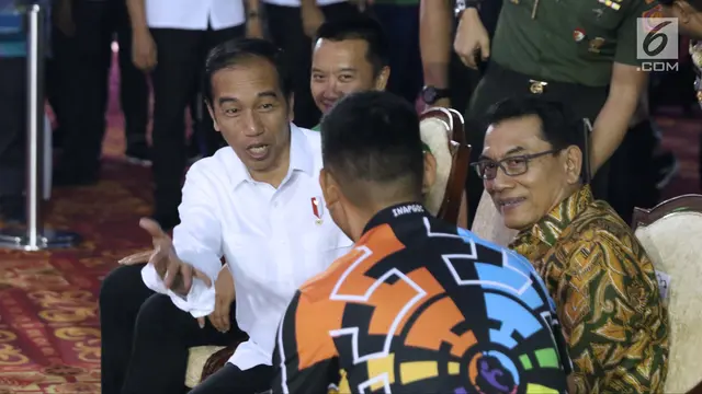 Presiden Jokowi Saksikan Atlet Para Powerlifting Indonesia Beraksi