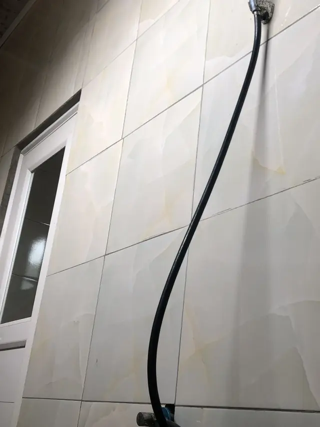 Nyeleneh Banget, 6 Potret Shower Ini Bikin Tepuk Jidat