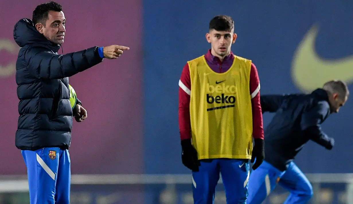 Jika pemain tidak serius atau tidak mengeluarkan penampilan terbaik, maka pemain sudah pasti dikeluarkan dari daftar susunan pemain. (AFP/Josep Lago)
