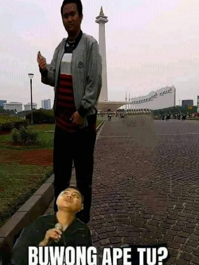 Ingin Tinggi Seperti Monas, 6 Editan Foto Netizen Ini Bikin Ngakak