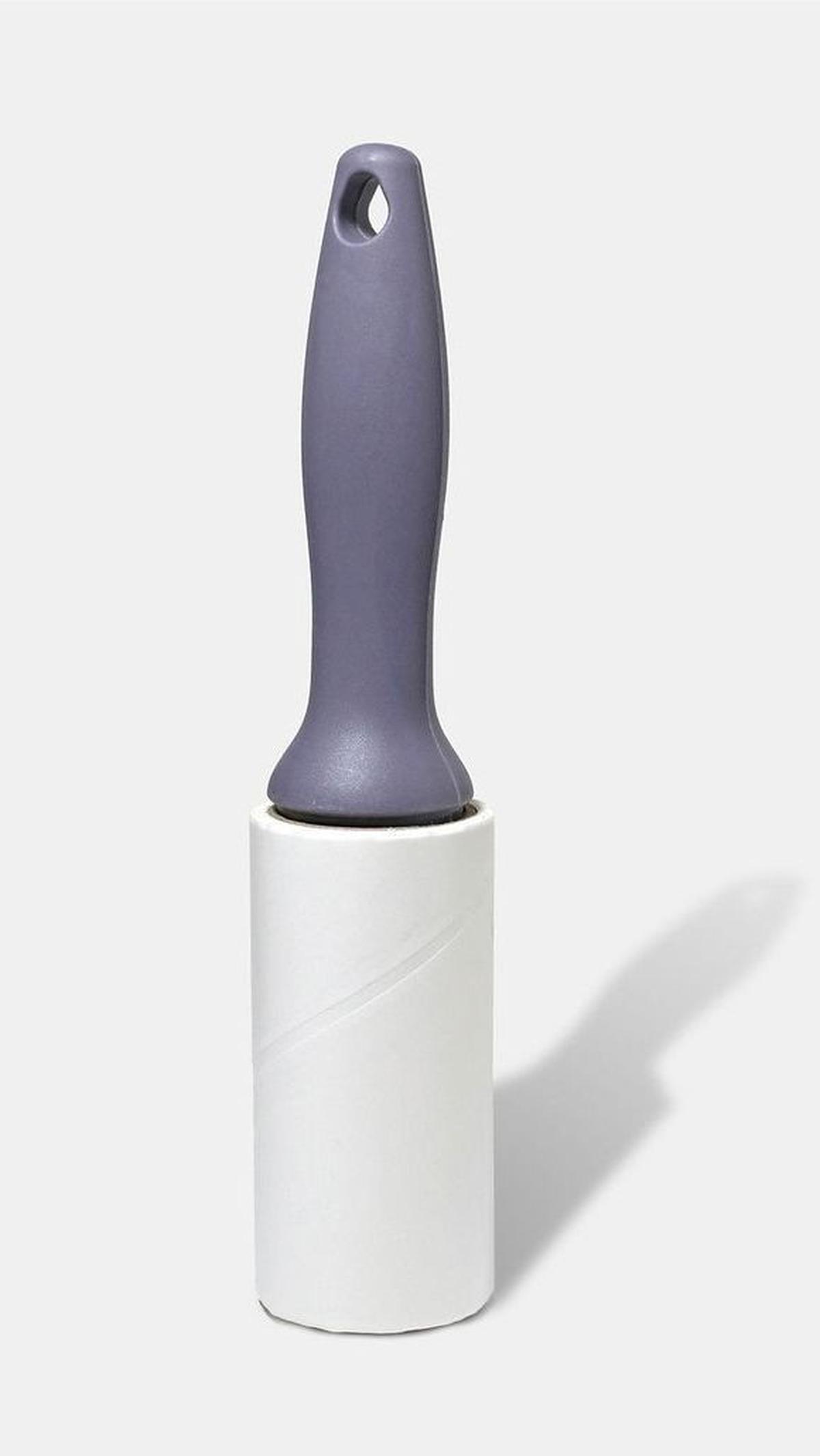 5.&nbsp;Menggunakan Lint Roller