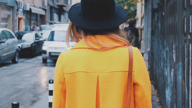 Fashion item saat musim hujan
