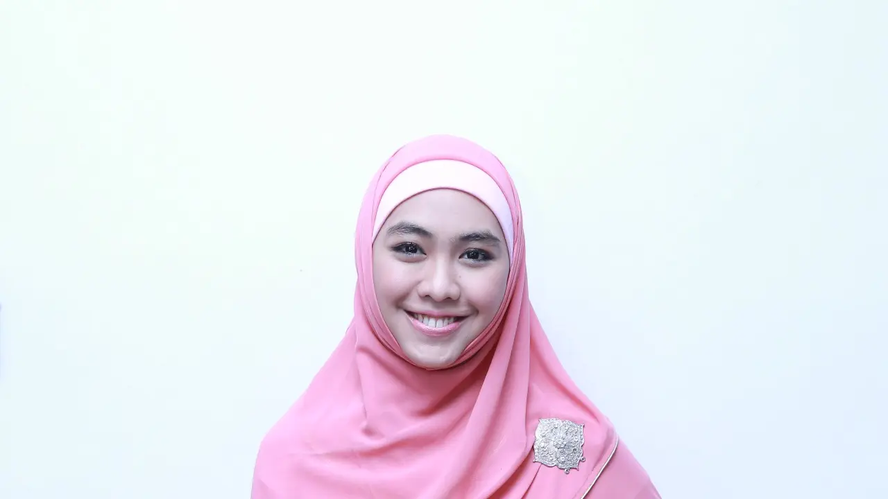 [Bintang] Oki Setiana Dewi