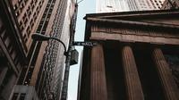 Ilustrasi Bursa Efek New York, di New York, Amerika Serikat (AS) ((Foto: Unsplash/Aditya Vyas))
