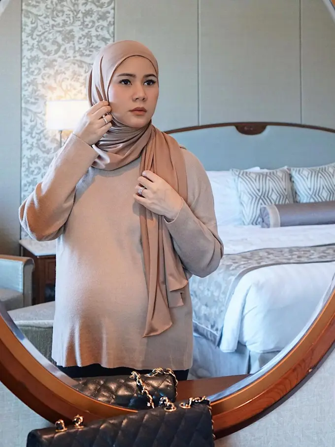 Melahirkan Anak Kedua, Ini 6 Potret Perjalanan Kehamilan Cynthia Ramlan