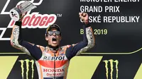 Pembalap Repsol Honda, Marc Marquez, semakin kukuh di puncak klasemen sementara MotoGP 2019 setelah menjuarai balapan di Brno. (AFP/Michal Cizek)