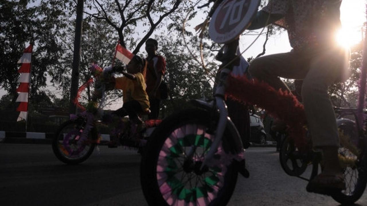 Kemeriahan parade sepeda hias sambut Hari Kemerdekaan