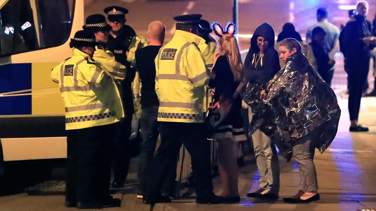20170522-Konser Ariana Grande di Inggris Diwarnai Ledakan-AP