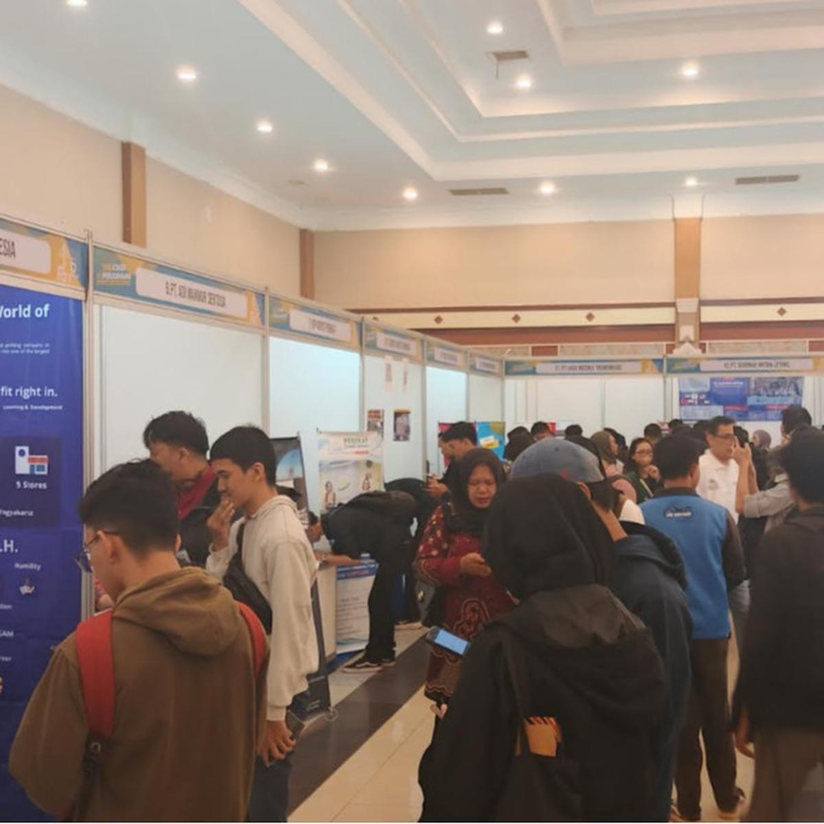 Suasana Job Fair di Bandung