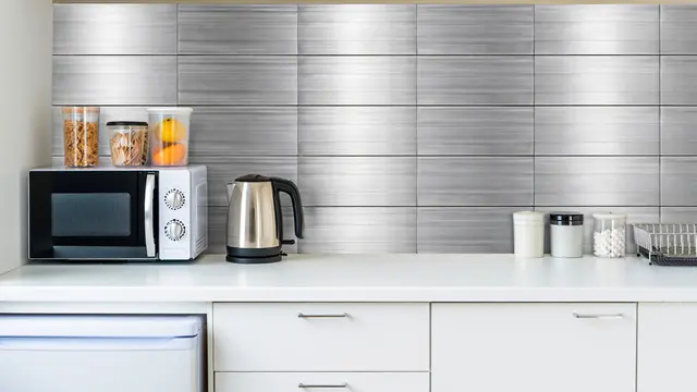 Material Backsplash Dapur