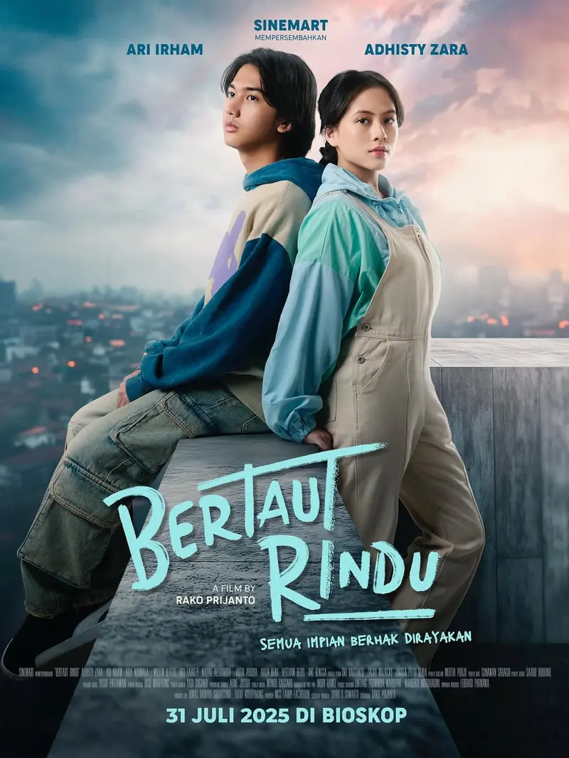 Sinopsis Film Bertaut Rindu Dibintangi Ari Irham dan Adhisty Zara, Selamat  Datang Cinta Masa SMA - ShowBiz Liputan6.com