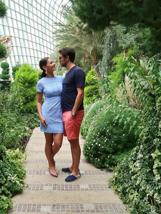 "Mereka sudah menikah kemarin pada saat ke Jerman. Waktu kemarin dia pulang ke Jerman. Iyes (September)," ucap manajer Marissa seperti dilansir dari Liputan6. (Instagram/marissaln)