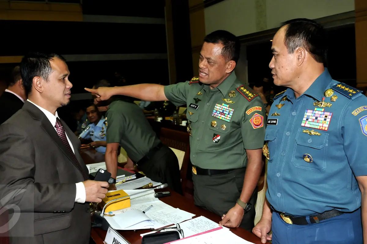 20150907-Rapat DPR dengan Panglima-Jakarta