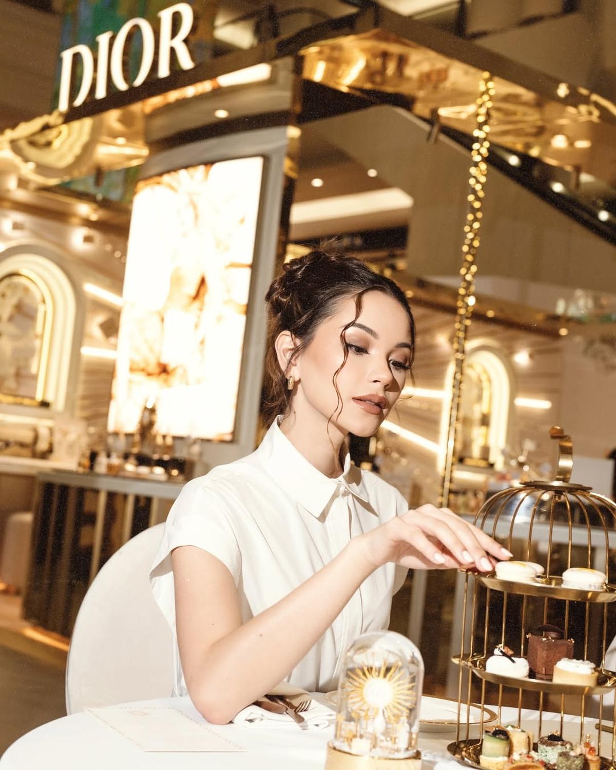 Potret Alyssa Daguise dengan Brand Dior, Aura Cantiknya Makin Tumpah-Tumpah