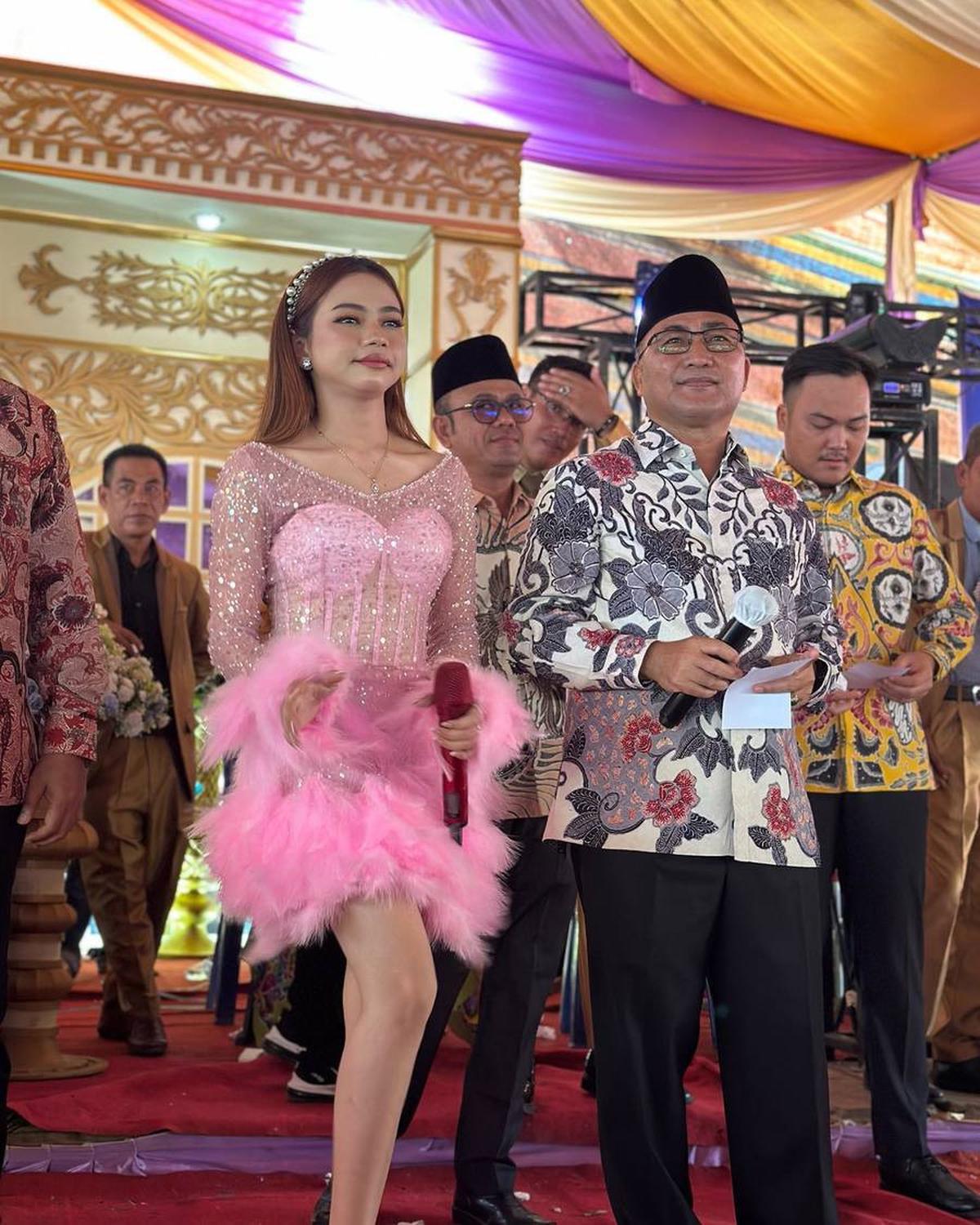 Lady Rara Mau Tampil di Acara Warga