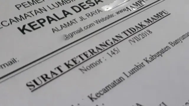 Surat Keterangan Tidak Mampu (SKTM). (Foto: Liputan6.com/Muhamad Ridlo)