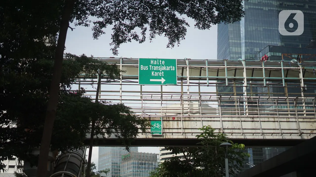 Pemprov DKI akan Revitalisasi Satu JPO Lagi di Jalan Sudirman