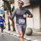 Sigit Istiarto mengabadikan pengalaman half marathon perdana lewat akun media sosialnya. (dok. Instagram @istiarto_/https://www.instagram.com/p/B0j87YGAvB5/Dinny Mutiah)