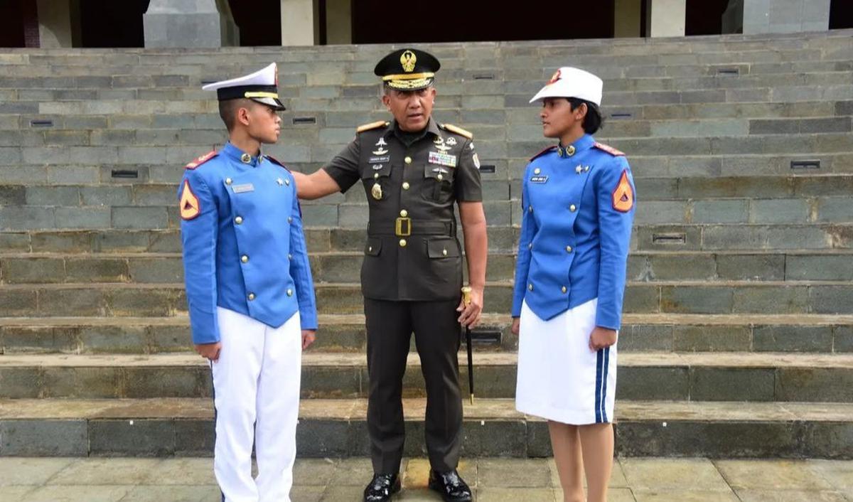Kopral Taruna Rendy Mauludy dan Kopral Taruni Sheiva Arna Bilbila berhasil meraih juara satu (Terbaik) dalam kenaikan pangkat.