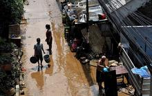 Jangan Khawatir, Begini Tips Efektif Mengeringkan Barang Elektronik yang Terendam Banjir