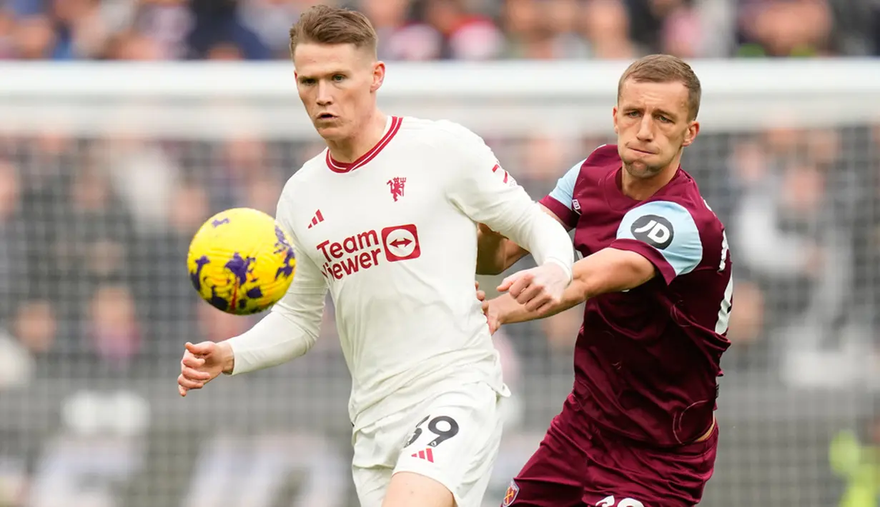 Di menit 72, West Ham akhirnya bisa mencetak gol. Bowen kali ini sukses memperdaya Onana setelah menyelesaikan umpan dari gelandang serang Lucas Paqueta. (AP Photo/Kirsty Wigglesworth)