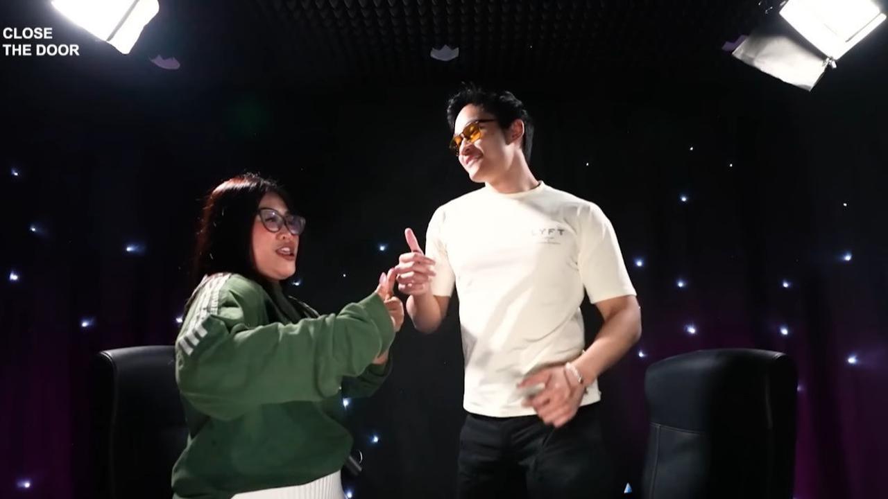 Terbiasa Kalem, Potret Keseruan Azka Corbuzier Pamer Skill Nyanyi Dangdut dan Joget Bareng Boiyen