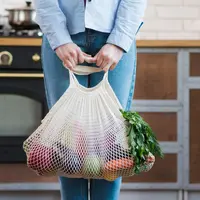 Bring you own bag. (Photo: Freepik)