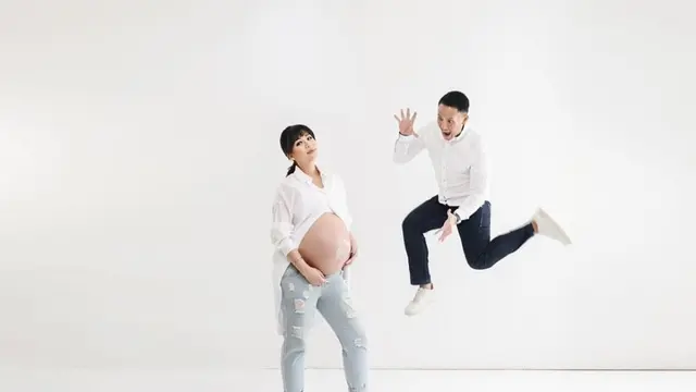 6 Pemotretan Maternity Shoot Istri Choky Sitohang, Konsepnya Unik