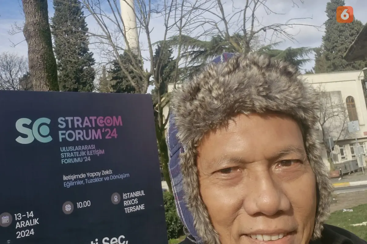 Prof. Tjandra Yoga Aditama berbagi pengalaman diundang oleh Kantor Kepresidenan Turki untuk menjadi panelis dalam *Stratcom Summit 2024*, membahas peran AI dalam komunikasi krisis dan keselamatan publik.