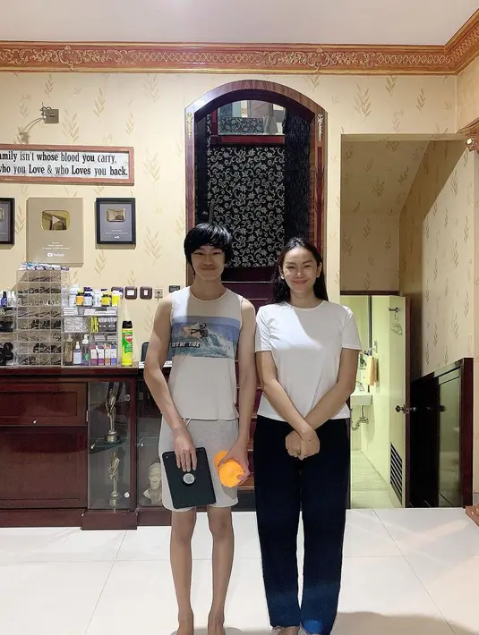 Azka Corbuzier dan Kalina (Instagram/kalinaocktaranny)