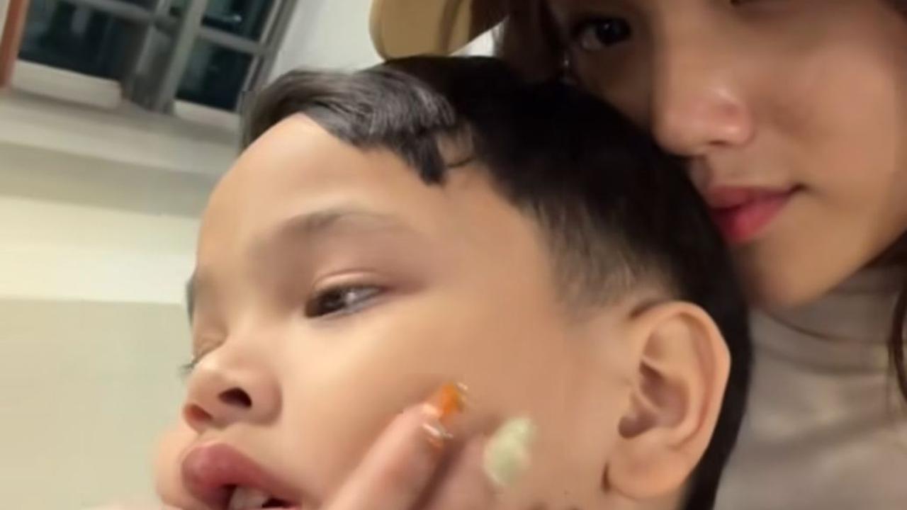 Potret Fuji Memeluk dan Mencium Gala Sky di Bandara, Bukti Kasih Sayang Seperti Anak Sendiri