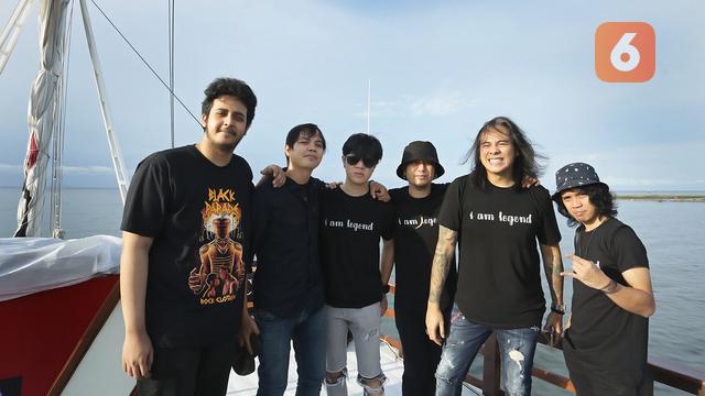 [Fimela] Band Element