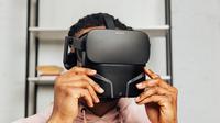 Feelreal, VR Headset dengan teknologi yang membantu pengguna mencium aroma secara langsung. (Foto: Feelreal)