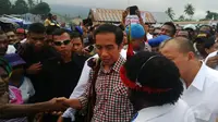 Joko Widodo dalam kunjungan ke Papua beberapa waktu lalu (Liputan6.com/Herman Zakharia)