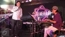 Andre Hehanussa saat tampil di Konser Bintang 3 Generasi, Summarecon Mall Serpong, Tangerang, Sabtu (19/3/2016). Konser tersebut merupakan bagian dari rangkaian acara ulang tahun Bintang.com yang pertama. (Liputan6.com Angga Yuniar)