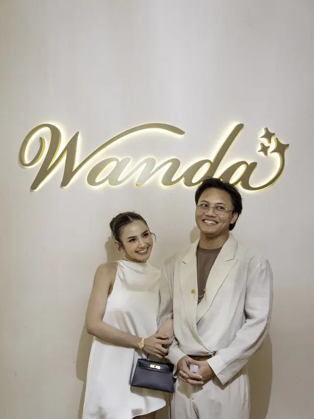 dok. Wanda House of Jewels