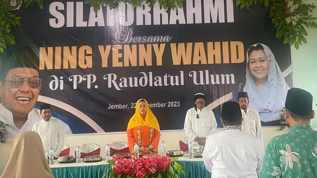 Yenny Wahid saat silaturahmi di pesantren di Jember. (Istimewa)